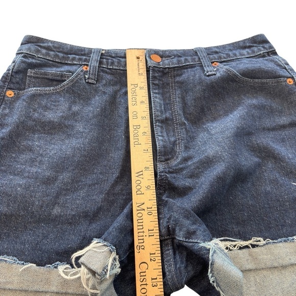 Universal Thread Denim Jean Shorts Vintage Midi Womens Size 8 Stretch Denim - Picture 5 of 12